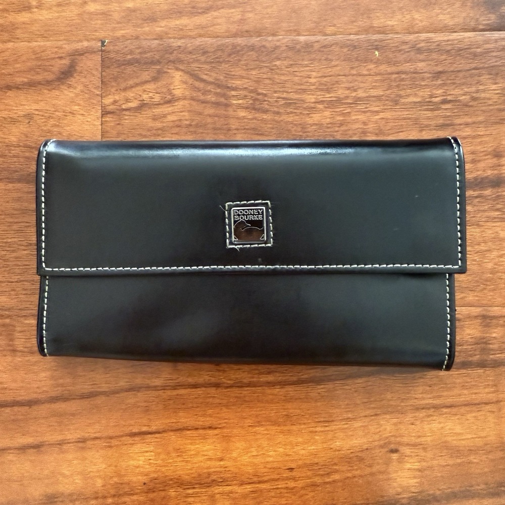 Vintage Dooney & Bourke Black Leather Bifold Wallet 7x3.5